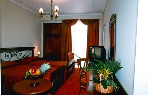 Aiges Melathron Hotel